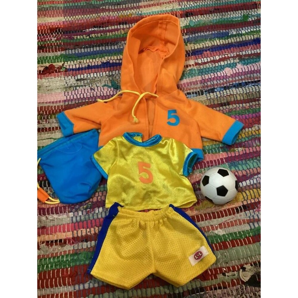 Vintage Dora the Explorer Soccer Outfit with Mini Ball & Bag Fisher Price 2000